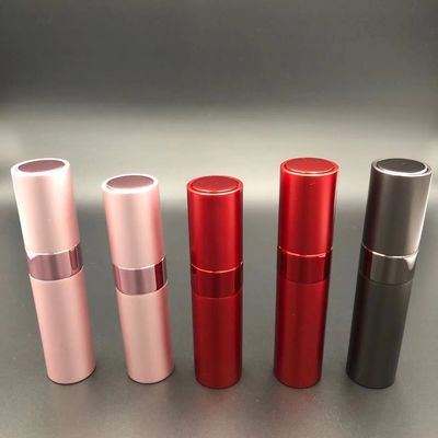 Le donne dimagriscono lo spruzzo riutilizzabile 7ml 0.23oz dell'atomizzatore del profumo di Travalo di viaggio