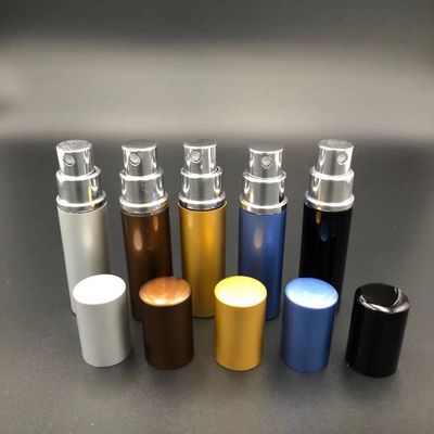il viaggio dell'atomizzatore del profumo di 0.135oz 4ml Travalo ha messo Mini Perfume Dispenser Container Holder