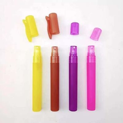 nuovo arrivo 10ml profumo di plastica Pen With Clip Cap della bottiglia dello spruzzo di profumo dell'atomizzatore di molti colori
